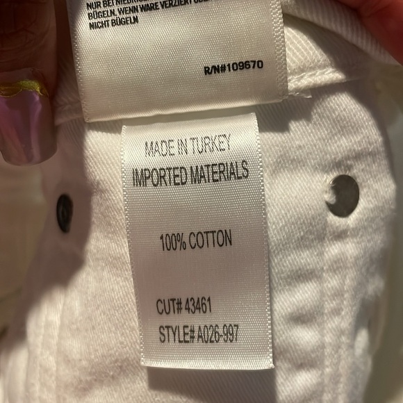 AGOLDE Parker Distressed Premium White Denim Shorts - Picture 8 of 8